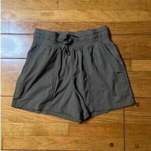 Lululemon Dance Studio High-Rise Short 3.5"